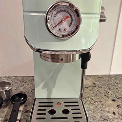 CASABREWS CM5418 Espresso Machine (Pastel Green)