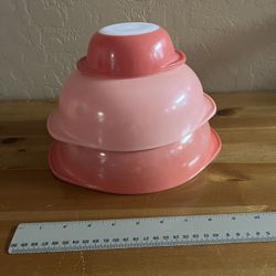 Pyrex Pink Flamingo Casserole Bowls