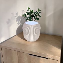 Modern 3D Printed Ribbed Lamp Adjustable Warm to Cool Light and intensity