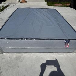 NEW MATTRESS FULL SIZE PLUSH WITH BOX SPRING