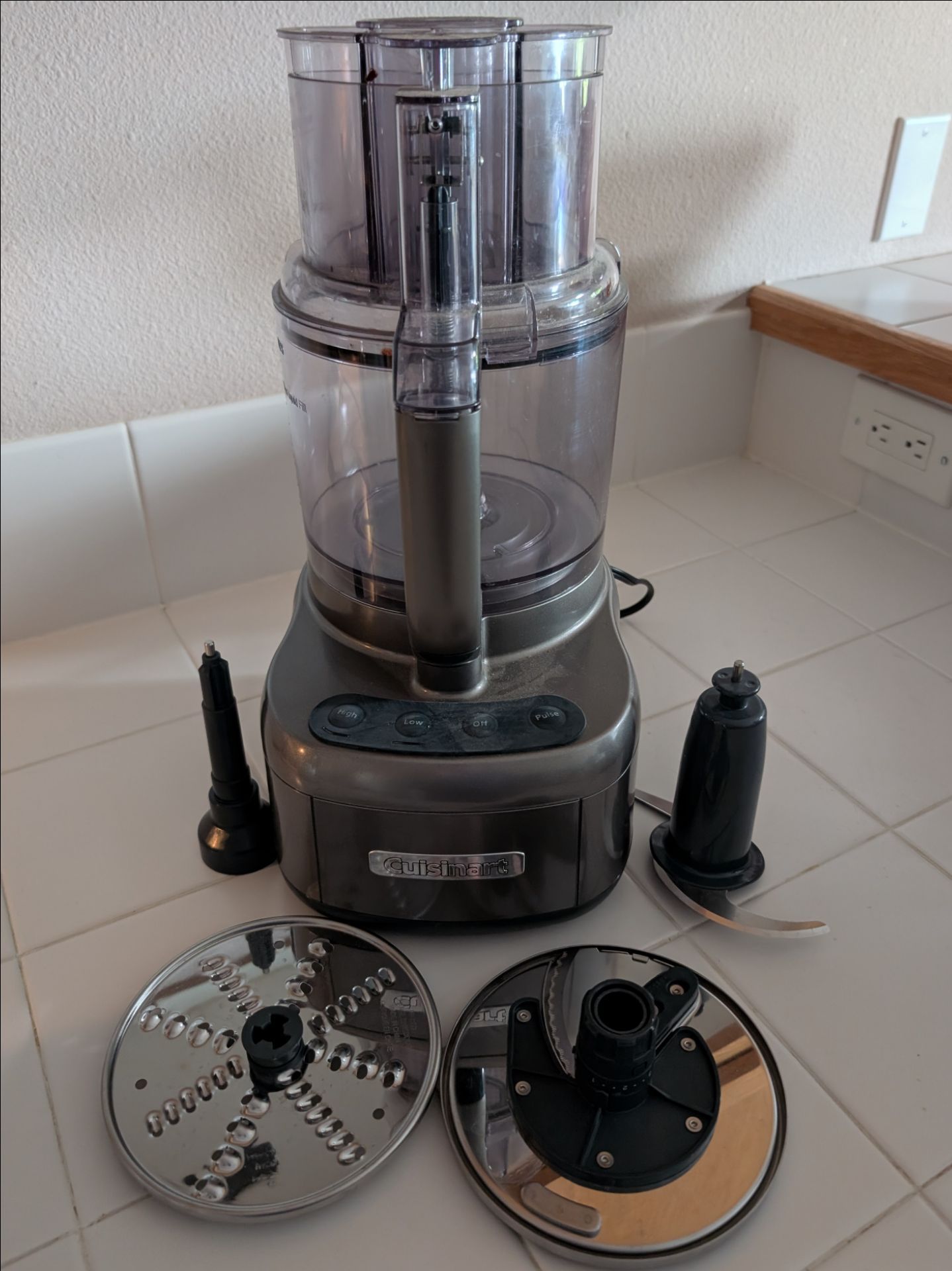 Cuisinart Elemental 8 cup Food Processor