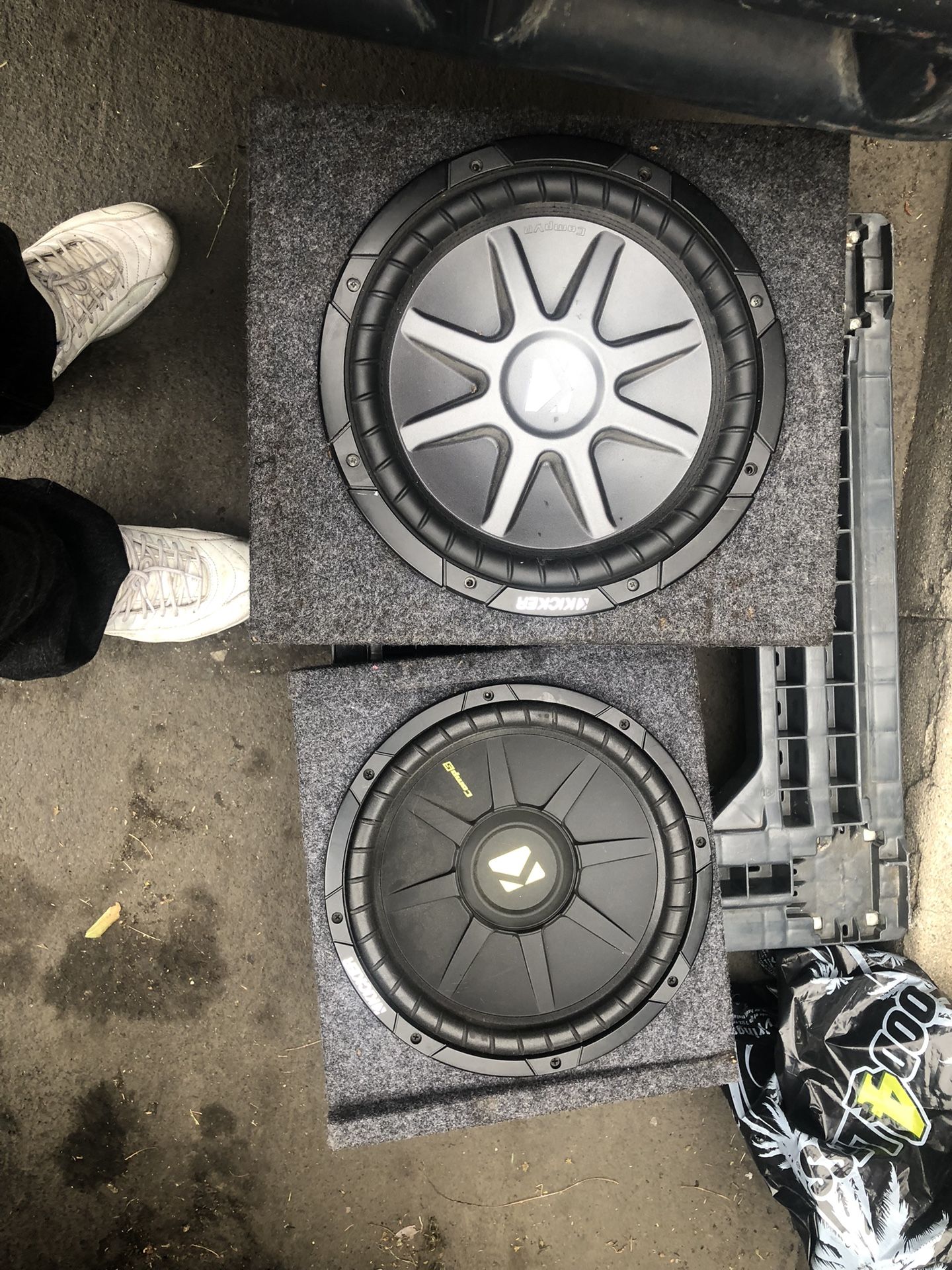 Amps And Subwoofers 