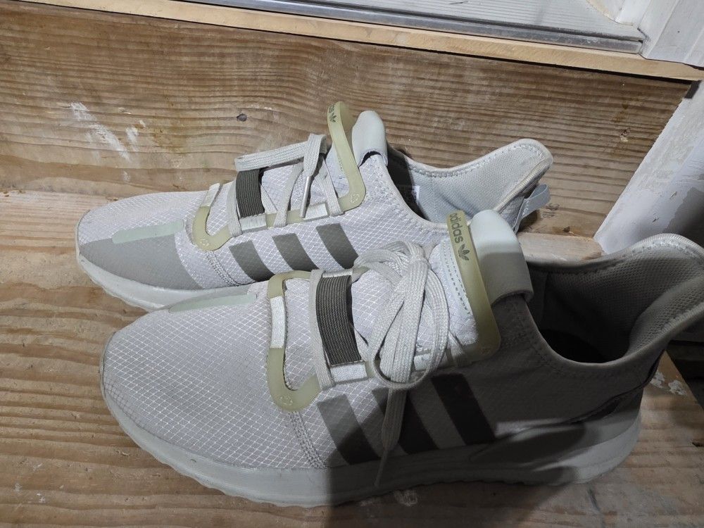 Men's Adidas Shoes Size 12