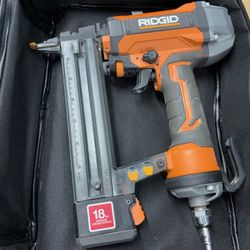 Ridgid 18GA Narrow Crown Stapler 