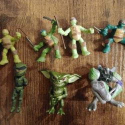Mini Figures Ninja Turtles, Transformers, Gremlins, Halo