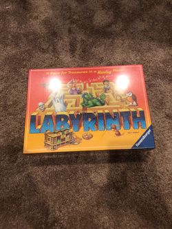 Ravensburger labyrinth board game new