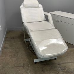 Adjustable Medical Chair 