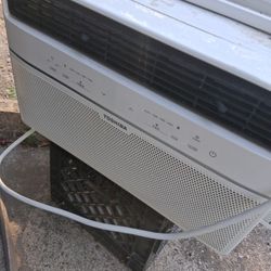A/C Unit 6,000 BTU Toshiba