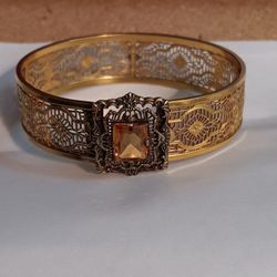 Vintage J.J.White Gold Tone Art Deco Rhinestone Filigree Bangle Bracelet 
