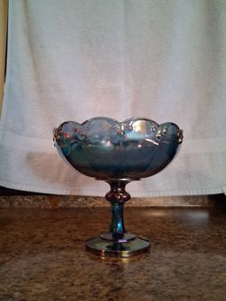 Carnival glass bowl