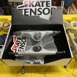 OBO Tensor Mag Lights 5.25's Low  8.12" Trucks