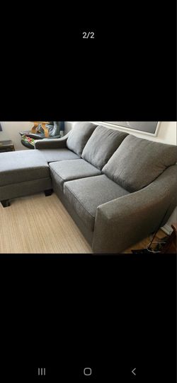 Nice modern sectional can deliver 🚚!!