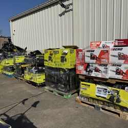 Outdoor power equipment pallets