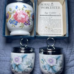 Vintage ROYAL WORCESTER PORCELAIN EGGS 