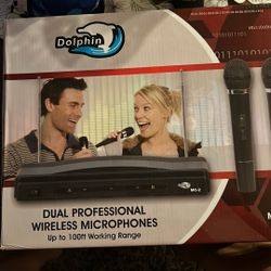 Dolfhin  Dual Wireless Microphones