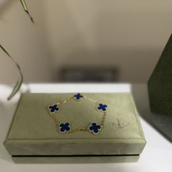 Van cleef and arpels 5 motifs blue 