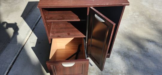 Samll Office / Work Table