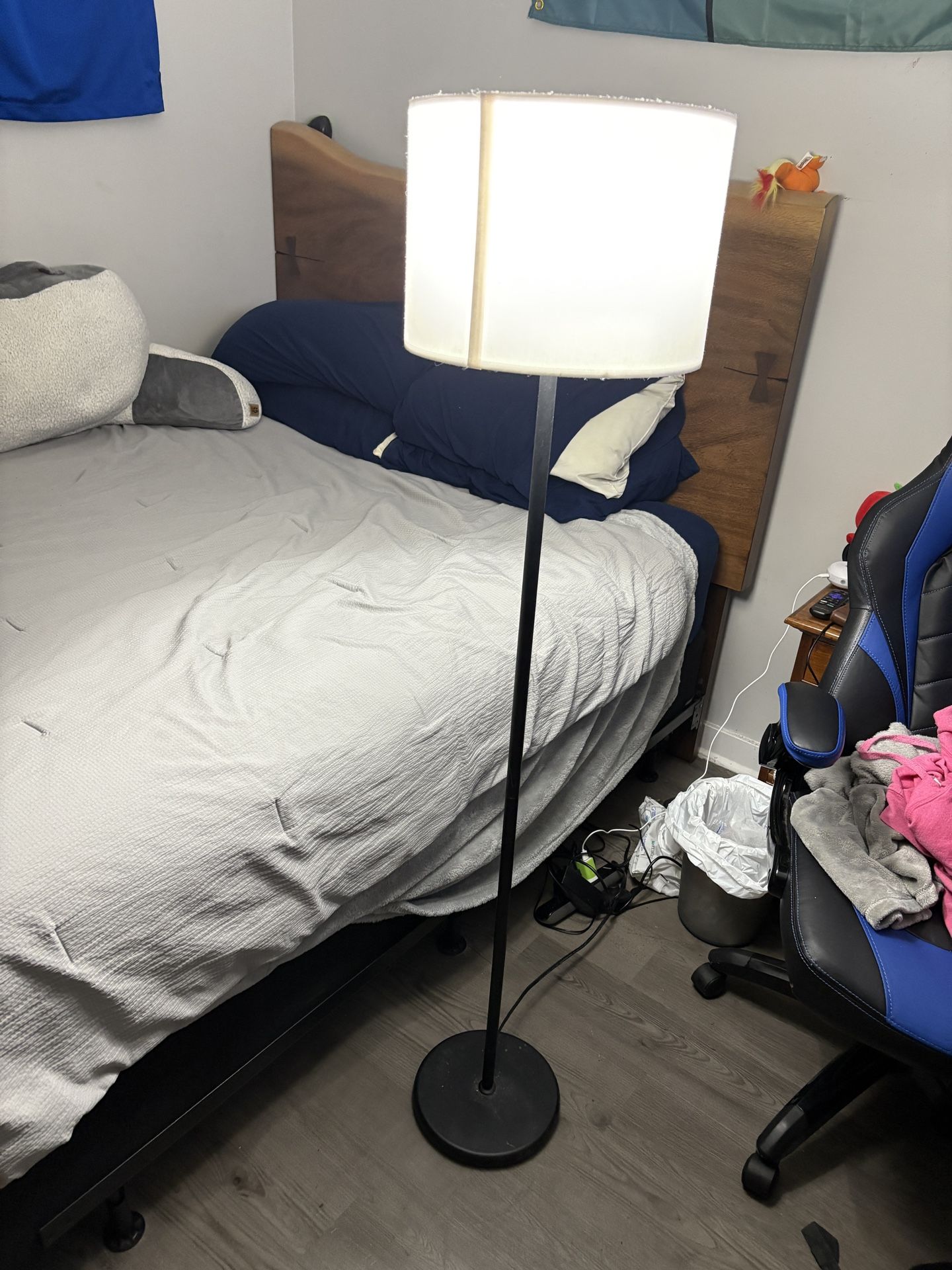 4’ LED light