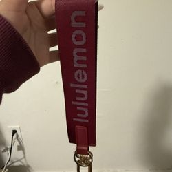 Lululemon Never Lost Keychain 