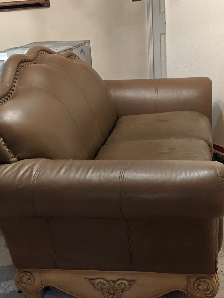 Free leather sofa, elegante mueble de cuero
