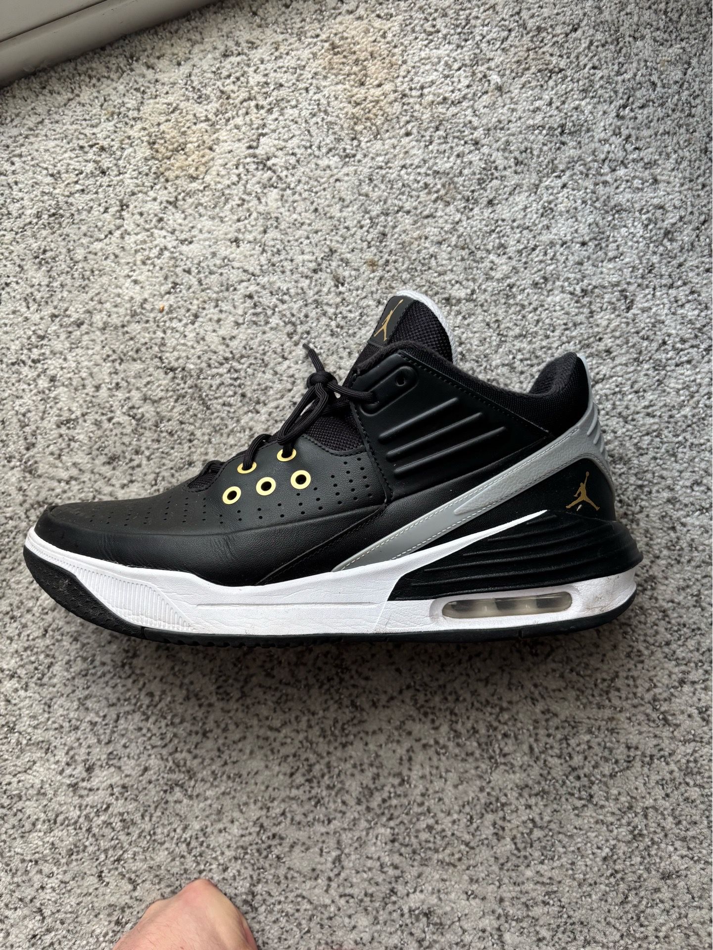 Nike air Jordan’s size 11.5 (max aura 5s)