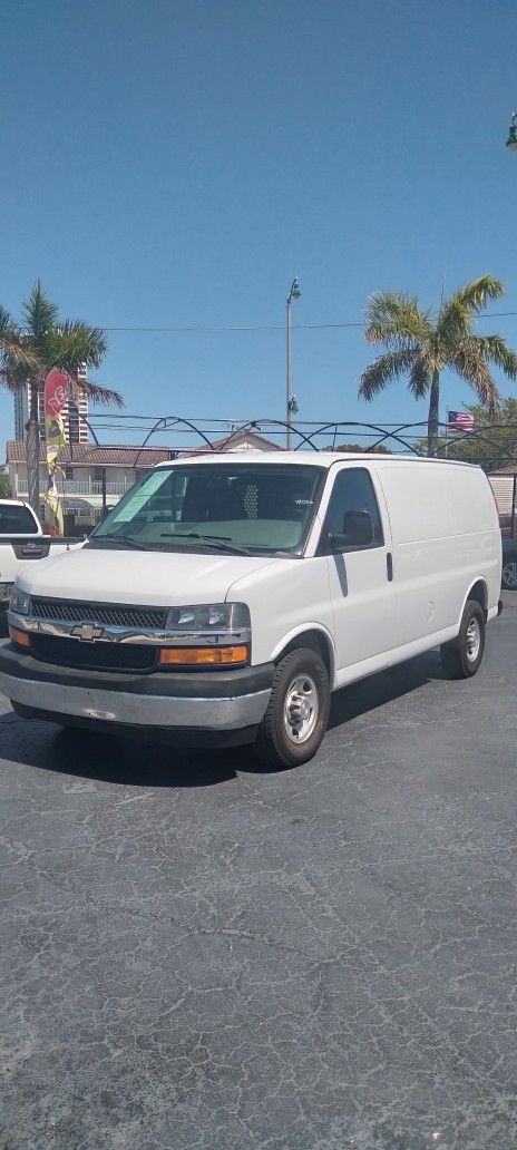 2018 Chevrolet Express 2500