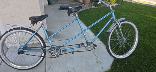 Scwhinn tandem bike