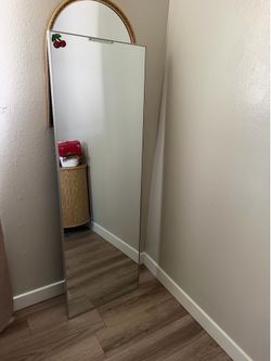 Long mirror