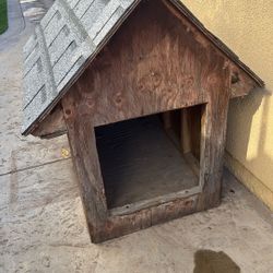 Free Dog House