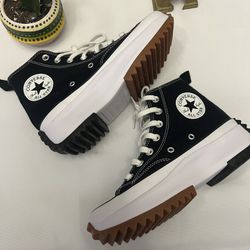 Converse Chunky For Women Size 7 