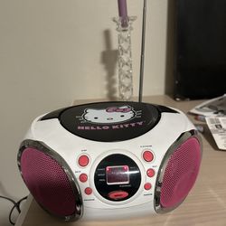 Hello Kitty Portable Stereo CD Boombox read description