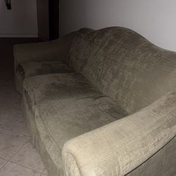 Three seater couch Great condition