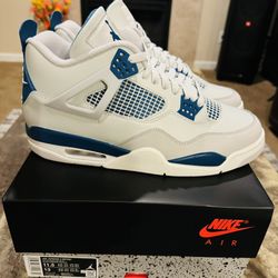 Jordan 4 Retro 