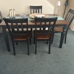 Beautiful Dining Set 