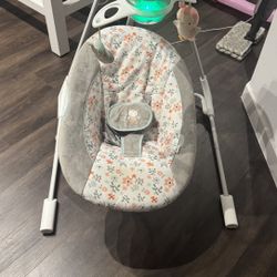 Baby swing 