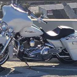 2008 Custom Harley Davidson Street glide