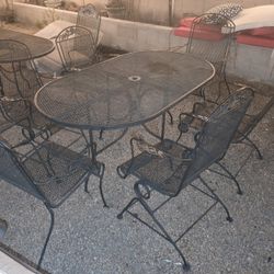 $450  IRON 6 CHAIRS AND BIG OVAL TABLE 