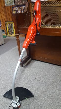 Black & Decker electric trimmer
