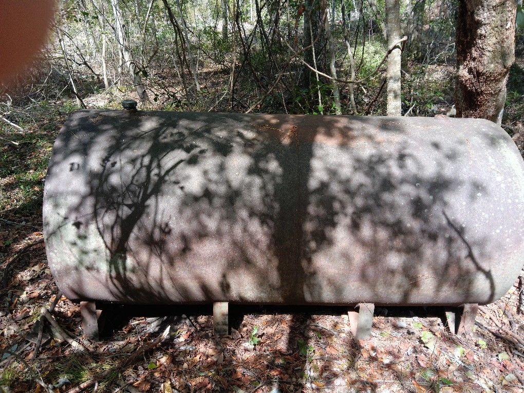 650 Gallon Fuel Tank