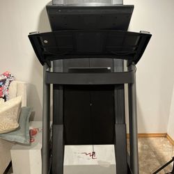 Free Motion 775 Interactive Treadmill