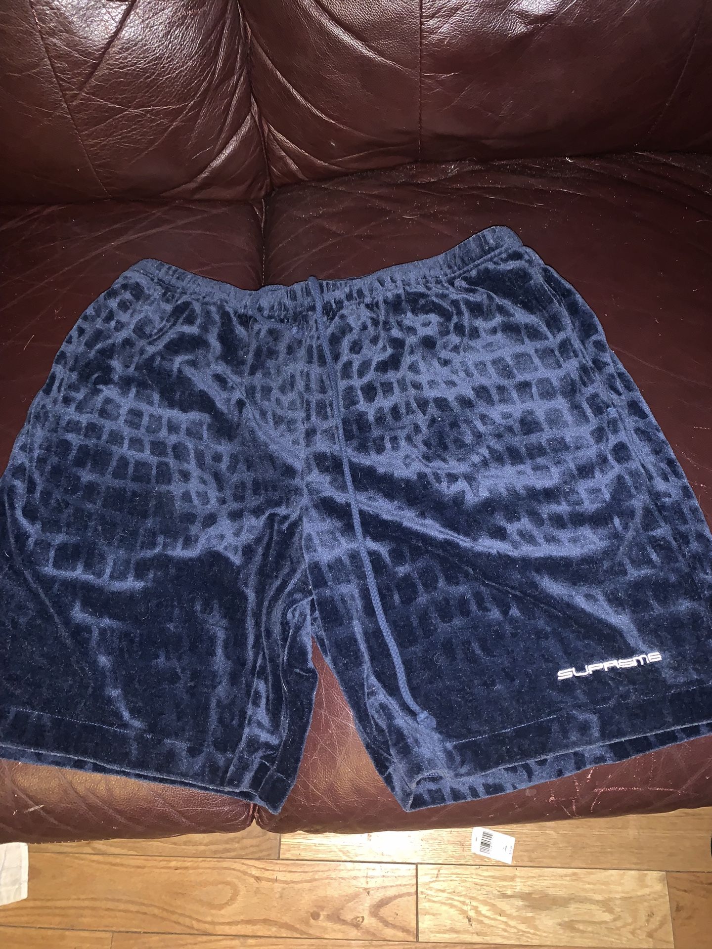 Supreme shorts Croc Velour Short M Visit > polyester Navy Used