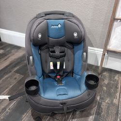 SAFETY FIRST GROW AND GO CONVERTIBLE CAR SEAT