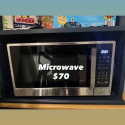 Insignia Microwave 