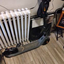 KQi 2 Foldable Electric Scooter 