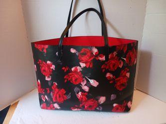 Victoria secret Tote Bag for Sale in Gervais, OR - OfferUp