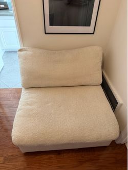 Boucle fabric white/cream chair