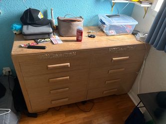 Dresser