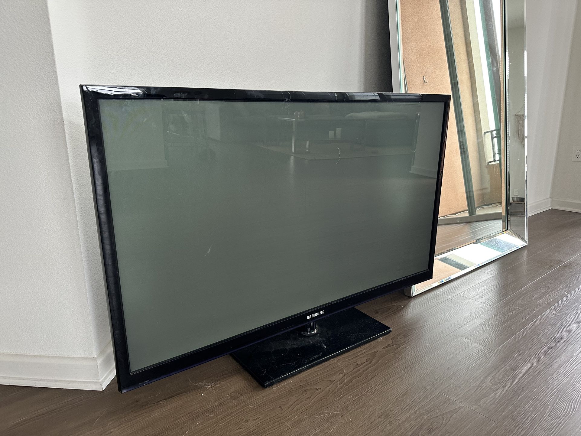 Samsung TV 55 Inch for Sale in Newport Beach, CA - OfferUp
