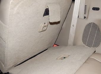 Upgrade your Ford 2000-2005 Excursion middle seat Velcro strap.