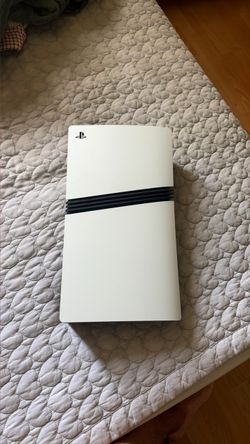 Lightly used ps5 pro 2TB non disk